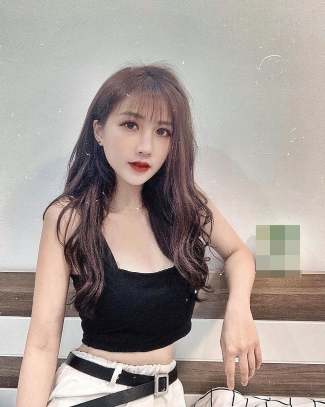 QQlive Hot Girl 9x Trần Linh Hương Cực Quyến Rũ - Nhan Sắc Gây Sốt 1 QQlive chia sẻ thông tin về hot girl Trần Linh Hương