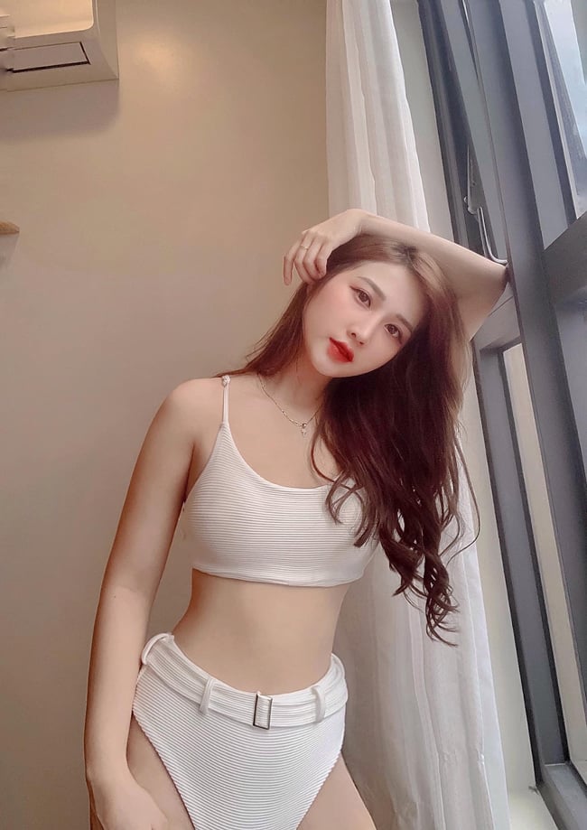 QQlive Hot Girl 9x Trần Linh Hương Cực Quyến Rũ - Nhan Sắc Gây Sốt 3 Trần Linh Hương sexy quyến rũ bốc lửa