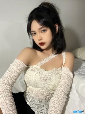 QQlive Hot Girl 10x Sexy Nóng Bỏng Trần Minh Thiên Di - Vẻ Đẹp Gây Sốt 5 Người đẹp quyến rũ mê hoặc lòng người
