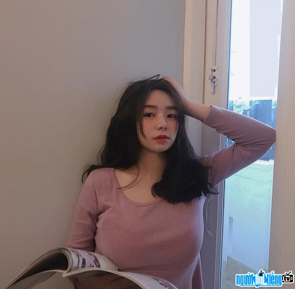 QQlive Hot Girl 10x Sexy Nóng Bỏng Trần Minh Thiên Di - Vẻ Đẹp Gây Sốt 6 Nhiều người còn đặt cho cô nàng là quái vật ba đầu