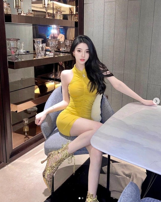 QQlive chia sẻ bộ ảnh 18+ hot girl xứ Trung