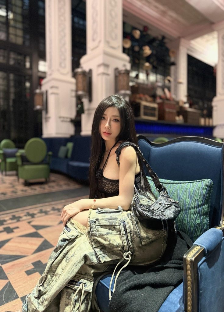 QQlive qqlive chia se thong tin ve pham hong nhung 5