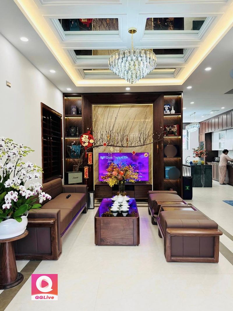 Võ Hà Linh gây bão mạng mấy ngày gần đây là ai? 4 Nhà Võ Hà Linh