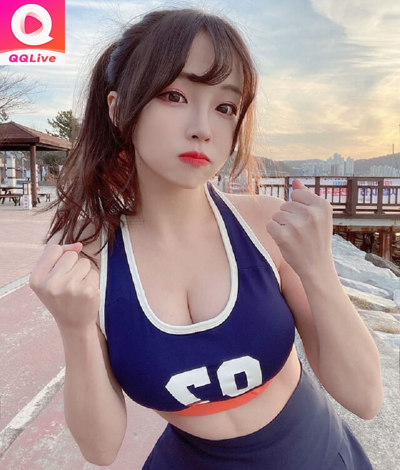 Coco - Streamer Hàn Quốc năng động