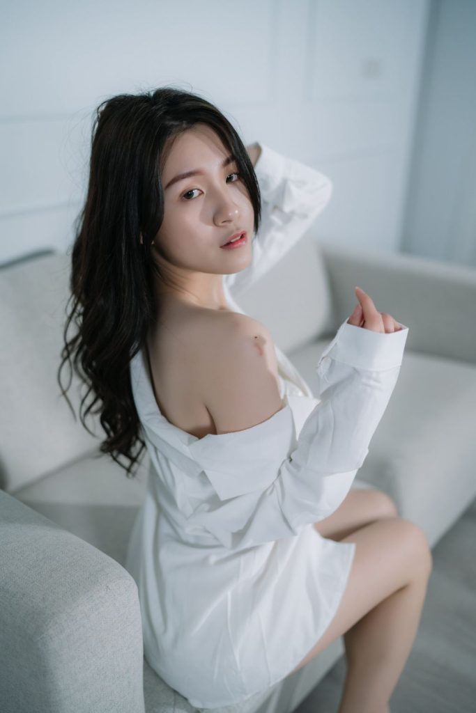 QQLive Tung Bộ Ảnh Nude Cực Dâm Của Các Hot Girl Châu Á 2 Tư thế gợi cảm "đỉnh cao" trong bộ ảnh nude của QQ Live
