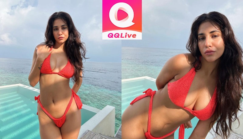 model Ấn Radhika Seth