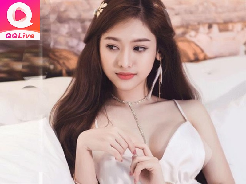 Top 5 Idol App Show Hàng QQLive Sẵn Lòng “Hớp Hồn” Bạn - Click to Play 4 idol thúy vi qqlive