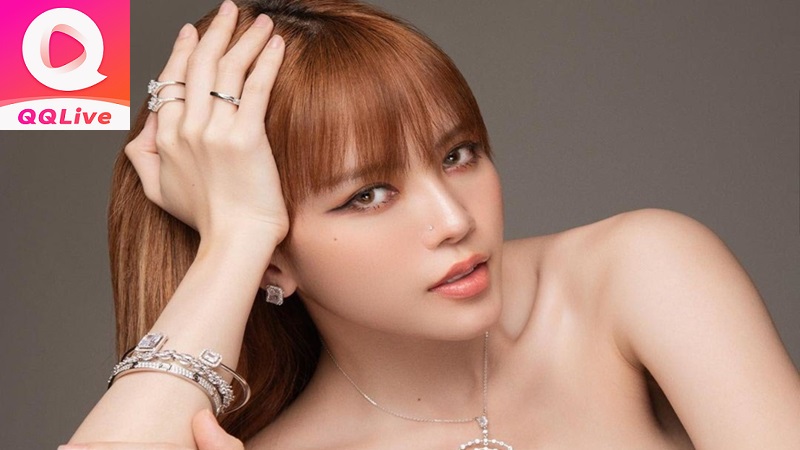 Thiều Bảo Trâm trên QQLive trò chuyện thoát y