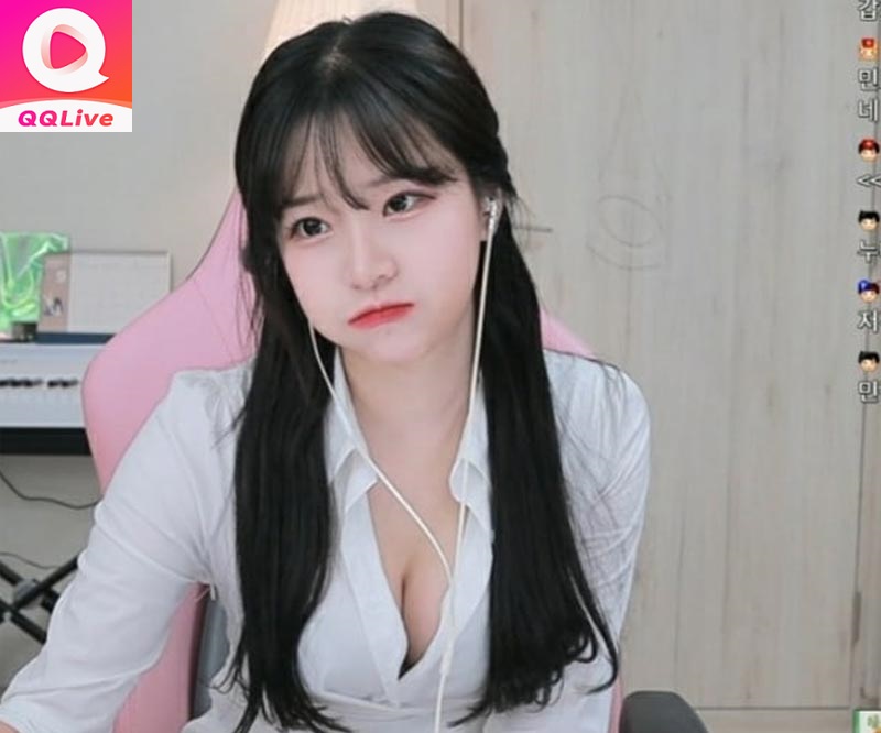 Vào QQLive Trở Thành Idol Livestream 18+: Dễ Hay Khó Thật Sự? 2 Idol livestream trên QQLive